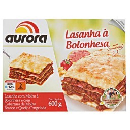 Lasanha com Molho á Bolonhesa com Cobertura de Molho Branco e Queijo AURORA 600g